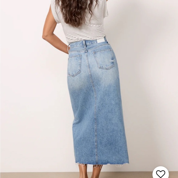 Denim midi skirt with front slit - Picture 2 of 5